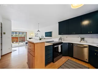 Photo #1: 22549535 Listing