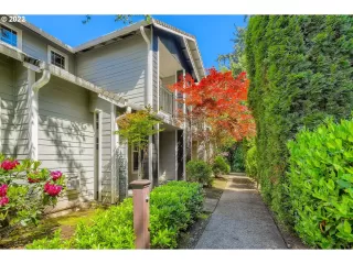 Photo #1: 22549622 Listing