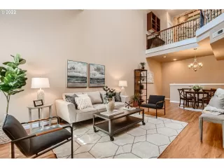 Photo #5: 22549622 Listing