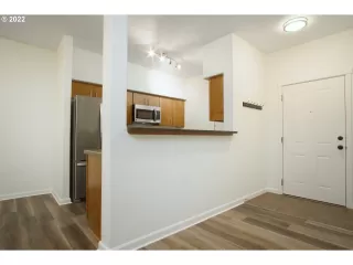 Photo #3: 22550157 Listing 