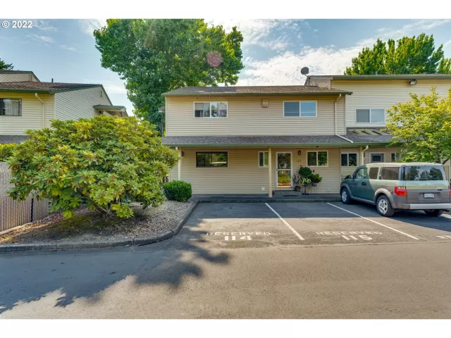 MLS: 22550482 Condo For Sale