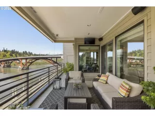 Photo #2: 22550498 Listing