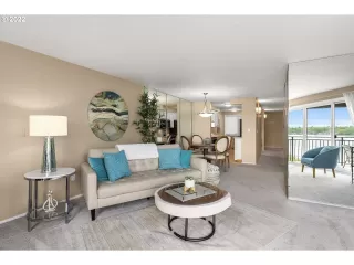 Photo #3: 22550954 Listing