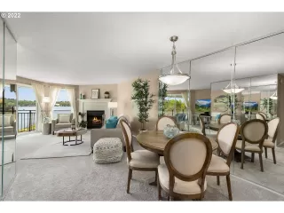 Photo #6: 22550954 Listing