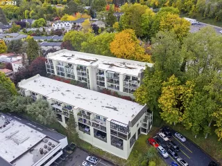 Photo #5: 22551929 Listing