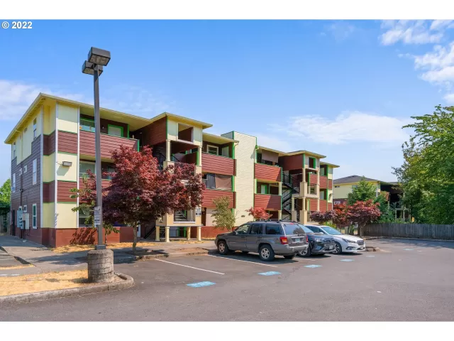 MLS: 22552417 Condo For Sale