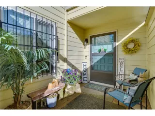 Photo #3: 22555343 Listing