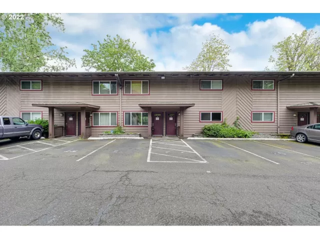 MLS: 22556312 Condo For Sale