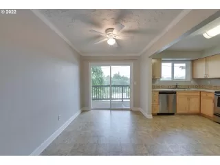 Photo #6: 22556312 Listing 