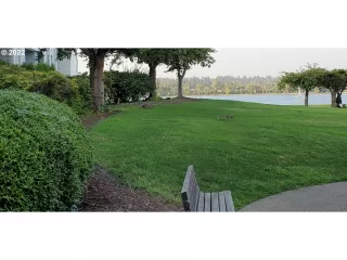 Photo #6: 22556397 Listing