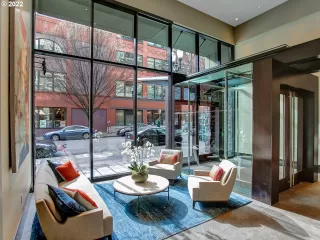 Photo #1: 22557445 Listing