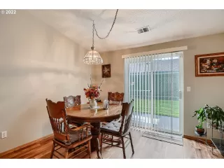 Photo #6: 22557659 Listing