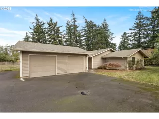 Photo #2: 22557693 Listing 