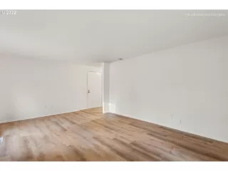 Photo #5: 22557693 Listing 