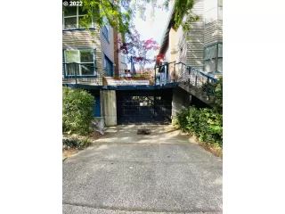 Photo #2: 22557857 Listing