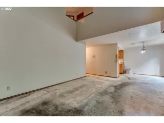 Photo #6: 22558330 Listing