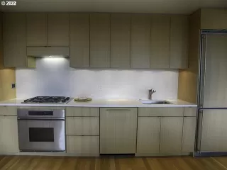 Photo #4: 22559002 Listing