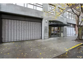 Photo #2: 22559729 Listing