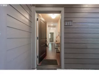 Photo #3: 22559861 Listing