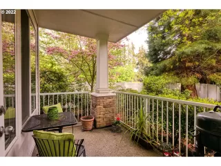 Photo #2: 22560009 Listing