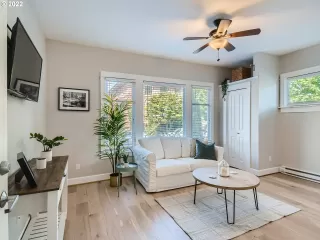 Photo #4: 22560284 Listing 
