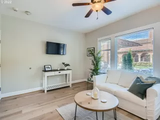 Photo #5: 22560284 Listing 