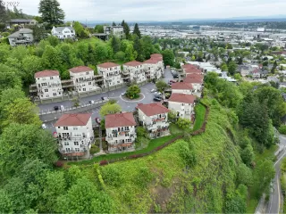 Photo #2: 22560326 Listing