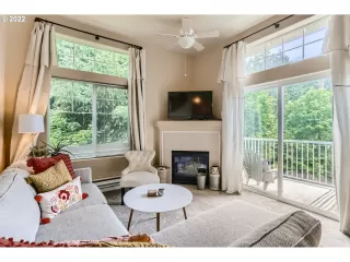 Photo #6: 22561732 Listing