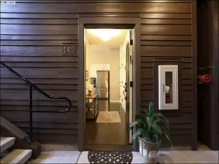 Photo #3: 22561765 Listing