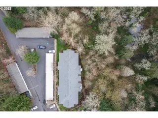 Photo #4: 22563777 Listing