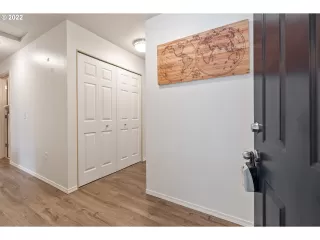 Photo #6: 22563777 Listing