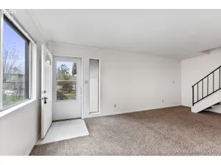 Photo #3: 22564430 Listing