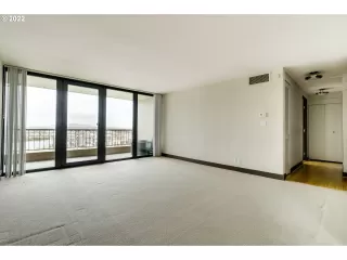 Photo #2: 22564484 Listing