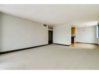 Photo #3: 22564484 Listing