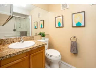 Photo #6: 22565383 Listing