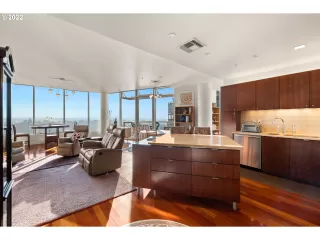 Photo #2: 22565529 Listing 