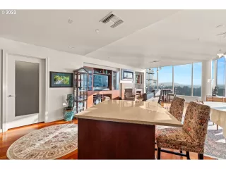 Photo #3: 22565529 Listing 