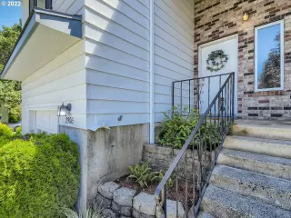 Photo #1: 22566207 Listing