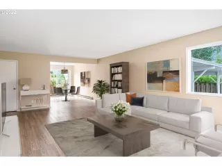 More Details about MLS # 22566574 : 137 SE 52ND AVE