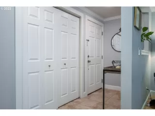 Photo #6: 22566594 Listing