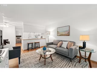 Photo #3: 22566623 Listing