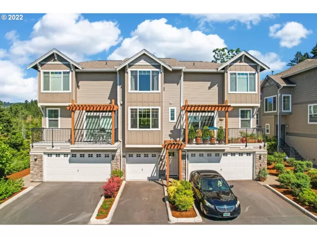 MLS: 22566938 Condo For Sale