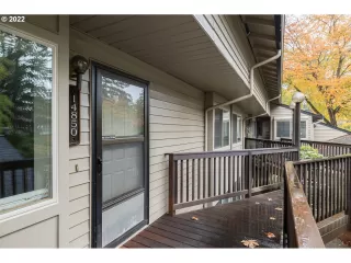 Photo #6: 22567004 Listing