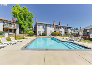 Photo #2: 22567301 Listing