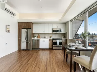 Photo #1: 22567546 Listing