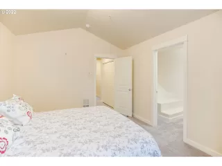 Photo #4: 22567704 Listing 