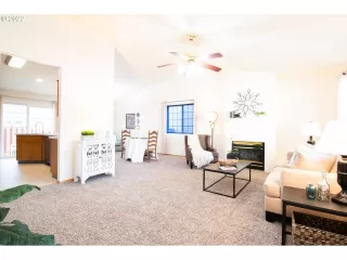 Photo #4: 22567903 Listing