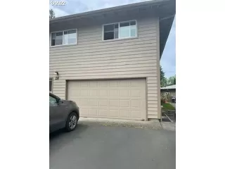 Photo #5: 22568894 Listing