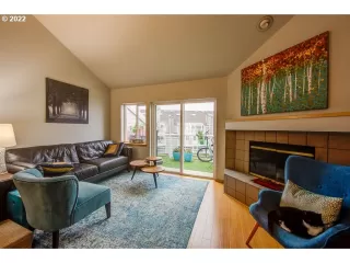 Photo #3: 22570438 Listing