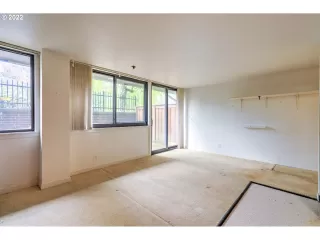 Photo #2: 22571445 Listing